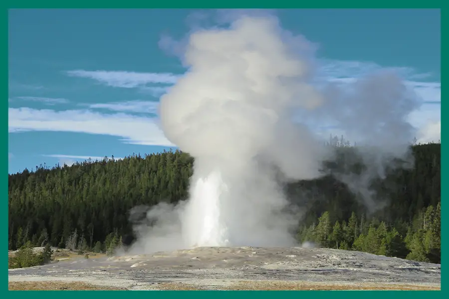 Old Faithful and the geysers yellowstone Day Life Travel